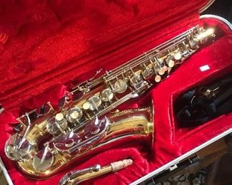 Armstrong Saxophone - Excellent!  