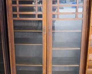  ANTIQUE Mission Oak Style 2 Door Bookcase 