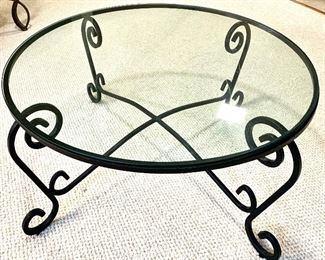 36” round glass top coffee Table $50