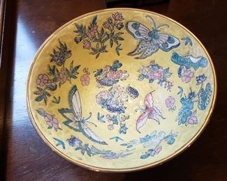 Two Chinese porcelain bowl
