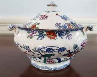 Antique English porcelain lidded sugar jar
