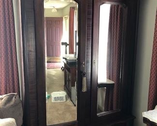 Incredible mahogany wardrobe/armoire
Circa 1880