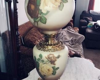 Victorian banquet lamp - both globes light up