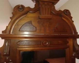 Top of dresser detail
