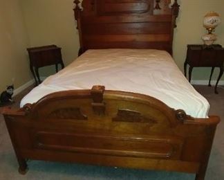 Victorian High Back full size bed