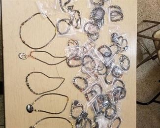 50 assorted necklaces