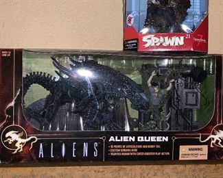 Aliens- Alien Queen Figure 