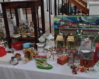 Christmas goodies, lots of ornaments NIB, Bachmann Spectrum Northern Lights OM 3 train set