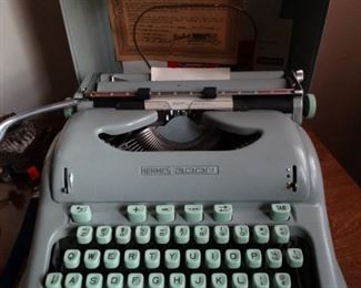Hermes Typewriter