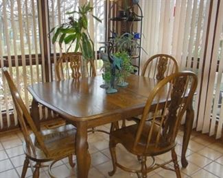 Kitchen Table w/ 6 Chairs and one leaf , Matching china cabinet 