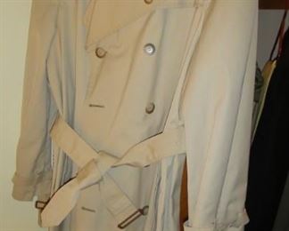 Trench coat (Christian Dior)