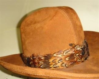 Cowboy hat, Henschel Skullys Western Suede hat 