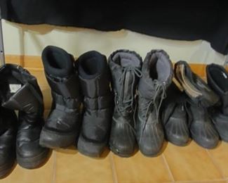 Men's Snow Boots, Snowmobile Boots,  Size 11 -12 