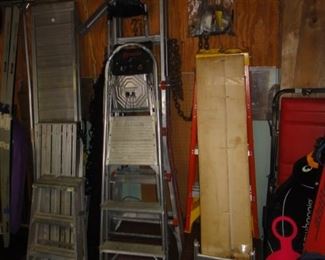 Ladders, Ramps, Scaffolding, snowboards, skis, 
