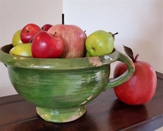Pottery, Apple Decor, 