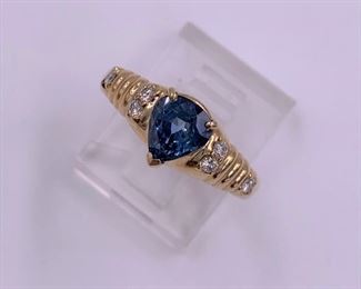 Gold, sapphire and diamond ring