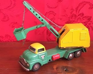ONE OF SEVERAL VINTAGE JAPANESE FRICTION TOYS
