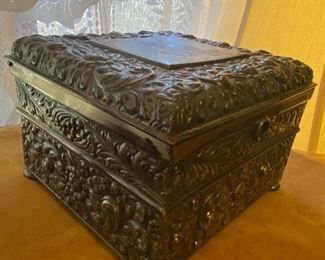 GREAT SILVER-PLATE JEWELRY BOX WITH FITTED INTERIOR
