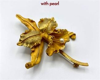 Lot 71 Large 18K Gold Floral Brooch Pin. Orchid Pin with pearl
