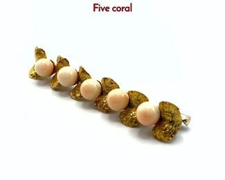Lot 97 18K Italian Gold Bar Pin. Angel Skin Coral. Five coral