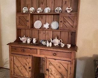 Antique Irish pine hutch