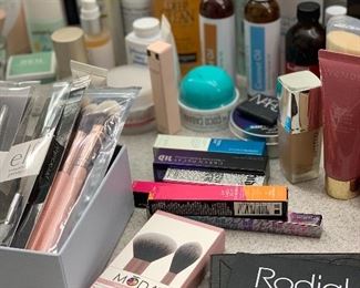 HAIR CARE - FACE PRODUCTS - MAKE UP