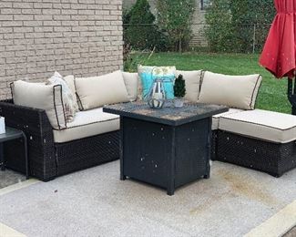 OUT DOOR FURNITURE