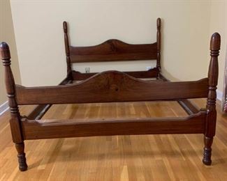 Queen Bed Frame with foot board and posts https://ctbids.com/#!/description/share/276461