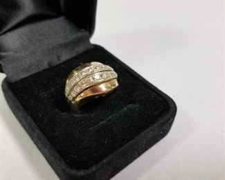 Yellow Gold Band Ring w Diamonds https://ctbids.com/#!/description/share/276440