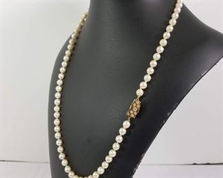 Cultured Pearls Necklace 14K Clasp Real Diamonds https://ctbids.com/#!/description/share/276426