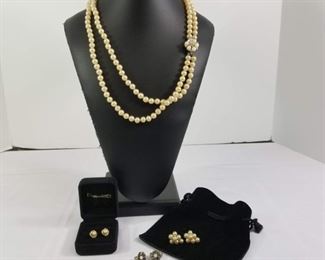 Vintage Pearls Jewelry Sterling Silver Earrings https://ctbids.com/#!/description/share/276425