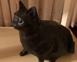 Black fat cat statue
