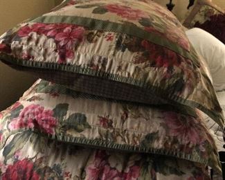 Cabbage rose comforter set full size