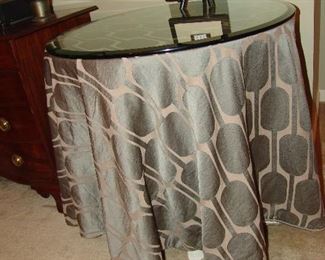 Decorator table with glass top