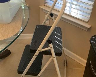 STEP STOOL