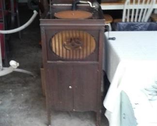 Old Victrola