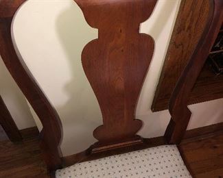 CLOSE UP VIEW OF CHAIR BACK A RARE 1876 CHIPPENDALE MAHOGANY CARVED PHILADELPHIA CENTENNIAL CHAIR USED IN EXHIBITION AND HAVING RICH PROVENANCE - IN EXCELLENT CONDITION CONSIDERING BEING 143 YEAR OLD.