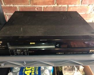 JVC VHS PLAYER RECORDER