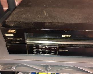 JVC S VHS PLAYER - RECORDER