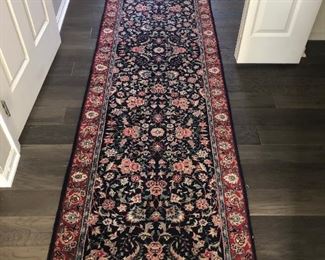 IRANIAN FULL LENGTH SAROUK HAND WOVEN FLOOR RUNNER - HAND WOVEN IN EXCELLENT CONDITION  