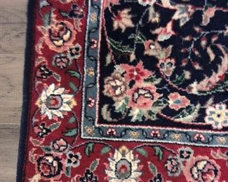 CORNER PHOTO WEAVE OF BOARDERS CLOSE UP VIEW OF DETAILED BOARDERS  & FLORAL SPRAYS OF DETAILED WEAVE OF IRANIAN FULL LENGTH SAROUK HAND WOVEN FLOOR RUNNER - HAND WOVEN IN EXCELLENT CONDITION  