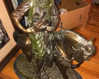 BEST PHOTO SIDE VIEW OF HORSE DETAILS CLOSE UP AERIAL VIEW OF RARE LARGE BRONZE ARABIC WARRIOR ON HORSE WITH ORIGINAL BARYE SIGNED SIGNATURE