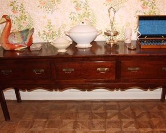 Sideboard