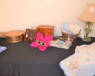 SMALL JEWELRY BOXES AND LINENS