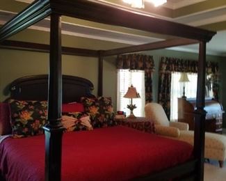 Canopy king size bed