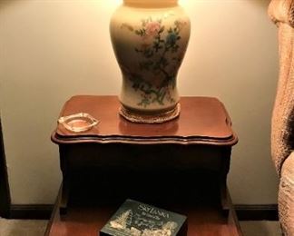 Vintage side table, one of a pair of table lamps