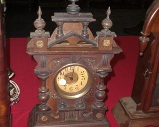 musical bracket clock