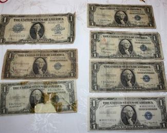 There is a good selection of vintage dollar bills