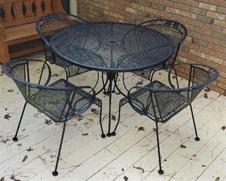 Patio table & Chairs