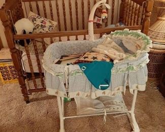 Bassinet and baby bed for decoration only-display dolls